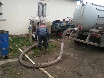 Hogyan szivattyú a csatornahálózatba