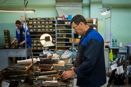 Hogyan készítsünk egy Kalasnyikov - (52 fotó), pulson
