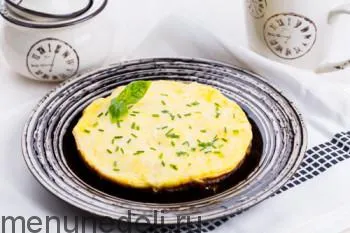 Főzni egy omlettet top 10 receptet (tojás csirke darabokat) Főzni egy omlettet top 10 receptek