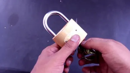 Hogyan készítsünk egy tartalék kulcsot egy pár percig, mozgochiny (do) Hogyan készítsünk egy tartalék kulcsot egy pár percig, mozgochiny