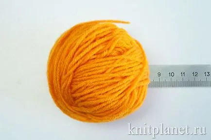 Hogyan lehet pom-poms fonalból
