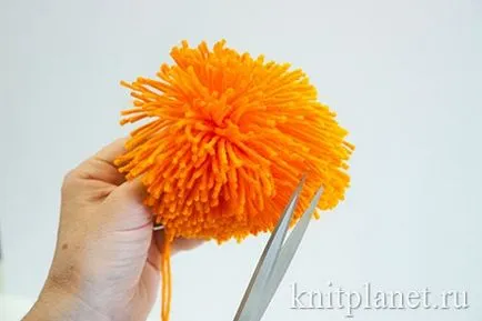 Hogyan lehet pom-poms fonalból