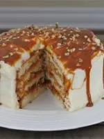 Hogyan díszíteni a torta krémmel