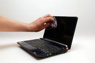 Hogyan lehet kikapcsolni a laptop képernyőjén (fényerejét a képernyőn) Hogyan lehet kikapcsolni a laptop képernyőjén