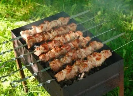 Hogy finom lé nyárs sertés - 10 a legfinomabb pácok, hogy a hús puha és (nagyon) Hogy finom lé nyárs sertés - 10 a legfinomabb pácok, hogy a hús puha és