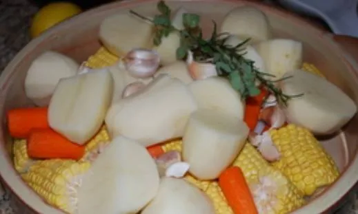 Csirke, sült egész zöldségekkel - lépésről lépésre recept fotók