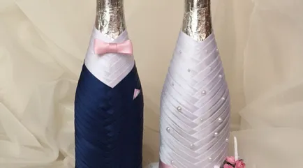Így esküvői poharak és palackok a kezét díszítő felszerelések