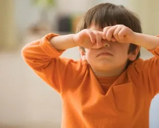 A szemhéj oka, mit kell tenni, hogyan kell kezelni a tanácsot egy szemész (kezelt) A szemhéj oka, mit kell tenni, hogyan kell kezelni a tanácsot egy szemész