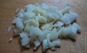Pizza gombával és csirke vékony tészta (pizza és csirke gomba egy vékony test) Pizza gombával és csirke vékony tészta