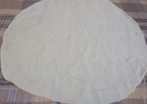 Pizza gombával és csirke vékony tészta (tészta recept pizza) Pizza gombával és csirke vékony tészta