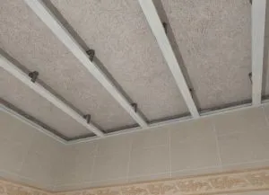 PVC mennyezeti panelek saját kezűleg (panelek saját kezűleg) PVC mennyezeti panelek saját kezűleg