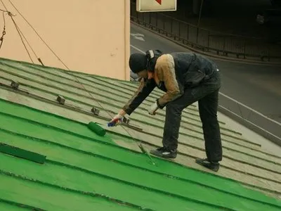 Festés a tető kezével mit és hogyan kell festeni, video utasítást, fotók