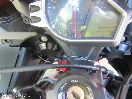 A probléma a motorkerékpár Honda CBR1000RR Fireblade 2008 - a tele pók