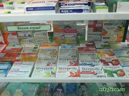 Módszerek termék kijelző polcokon vitrinek
