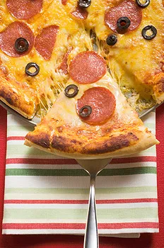 Pizza tészta, hogyan kell főzni Pizza tészta, hogyan kell főzni
