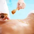 Anti-cellulit masszázs otthon méz Anti-cellulit masszázs otthon méz