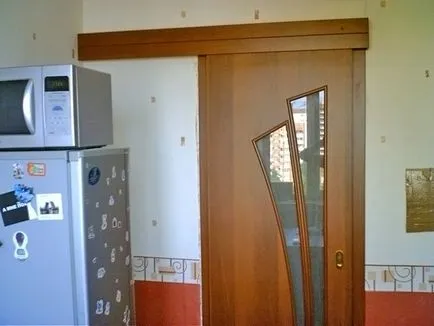 Az ajtó a konyhába, mint a Az ajtó a konyhába, mint a