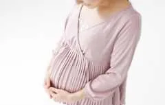 A hang a méh szerű tünetek A hang a méh szerű tünetek