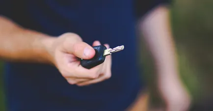 Hogyan kell eladni egy autót, és mit kell tenni