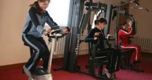 Hogyan dolgozzunk ki, és fogyni Hogyan dolgozzunk ki, és fogyni