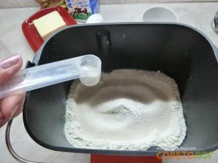 Hogyan süteményeket sütni a kenyérsütő