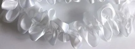 Hogyan lehet lekötni egy szatén masni