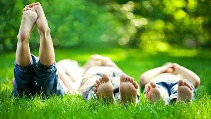 Hogyan lehet eltávolítani a foltot a füves Hogyan lehet eltávolítani a foltot a füves