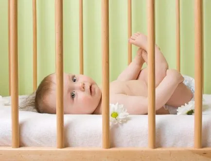 Hogyan kell tanítani a baba átalussza az éjszakát