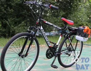 Hogyan kell összeállítani egy moped Hogyan kell összeállítani egy moped
