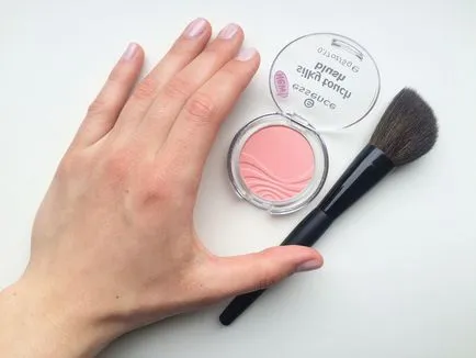 Essence pirosító
