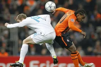 Mint akit egy bányász a zenit Mint akit egy bányász a zenit