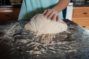 Mivel a tészta felemelkedik