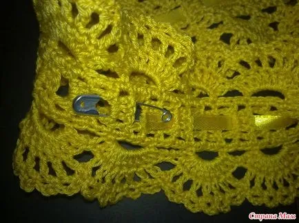 Hogyan lehet lekötni egy kötést a fején horog