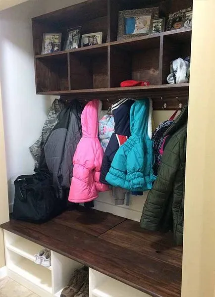 Folyosó bútorok a kezüket Folyosó bútorok a kezüket