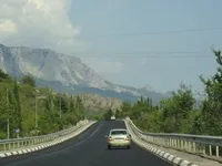Alushta - új megvilágításban - hogyan juthatunk el oda autóval, vonattal vagy busszal, távolság és idő (busz) Alushta - új megvilágításban - hogyan juthatunk el oda autóval, vonattal vagy busszal, távolság és idő
