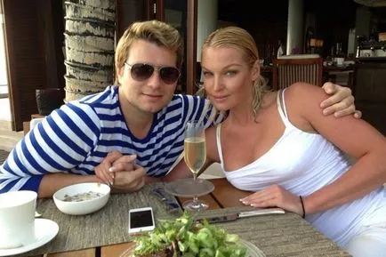 Anastasia Volochkova és Nikolay Baskov tervezzük egy esküvő (a szereplőket) Anastasia Volochkova és Nikolay Baskov tervezzük egy esküvő