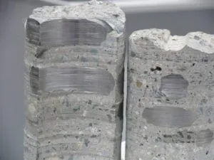 A megerősítés a falak, azaz a festmény beton