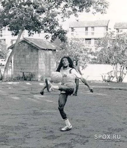 Bob Marley meghalt egy futball szeretetét (etióp herceg legidősebb fia) Bob Marley meghalt egy futball szeretetét