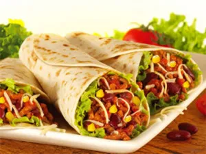 Burrito a tortilla, pitával receptek lépésről lépésre képek (burítók csirke recept képpel) Burrito a tortilla, pitával receptek lépésről lépésre fotók