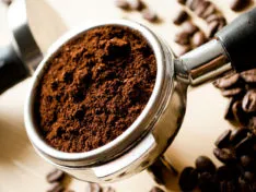 Mi más, mint a cappuccino latte mi ez, és hogyan kell főzni őket (különböző) Mi más, mint a cappuccino latte mi ez, és hogyan kell főzni őket