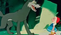 Mi épült a ház mellett
