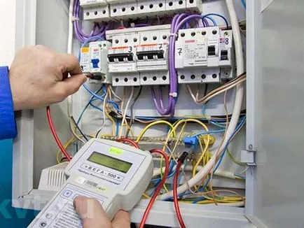 Mi Emergency megszakítók, amelyeket, áramkörök, hogyan kell csatlakoztatni (csatlakoztatva) Mi Emergency megszakítók, amelyeket, áramköri összekötő