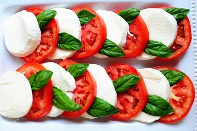 Mi a Caprese recept fotó és videó (Caprese recept fotók) Mi a Caprese recept fotó és videó