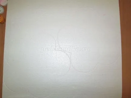 Virágok a tetőcserép a kezüket