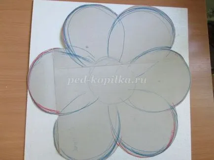 Virágok a tetőcserép a kezüket
