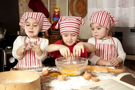 Gyerekek kötények Konyhai példák, fotók, hogyan kell varrni a saját kezét