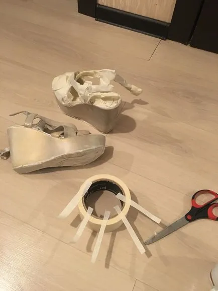 Diy, hogyan kell festeni, vagy sarok kisharckocsi saját kezűleg (festék) Diy, hogyan kell festeni, vagy sarok kisharckocsi saját kezűleg