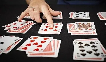 Találgatás egyszerű kártyák - a legolcsóbb igazítás (jóslás) Találgatás egyszerű kártyák - a leginkább elérhető elrendezés