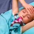 Herpes tünetek gyermekeknél (fotó) és a kezelés, okai