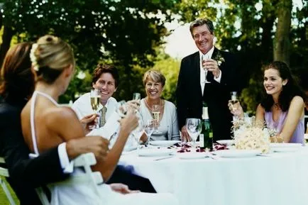 Toast a tanú az esküvőn